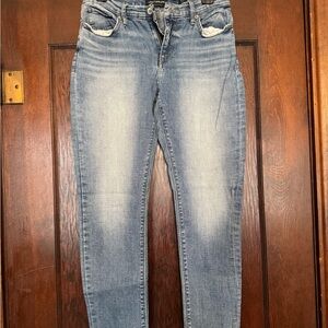 Women’s Lucky Brand Classic Blue Denim Jeans - 6